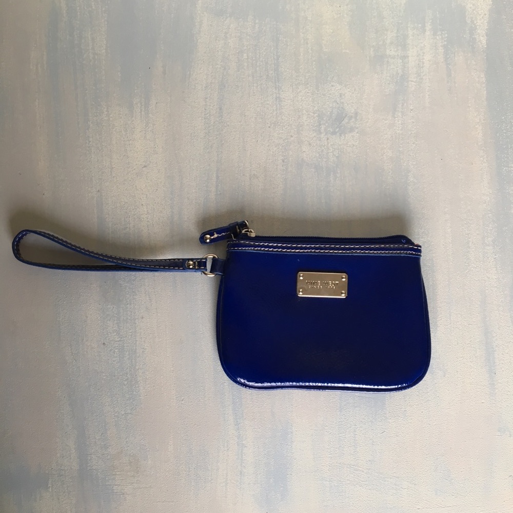 SOLD-Nine West Patent Leather Wristlet